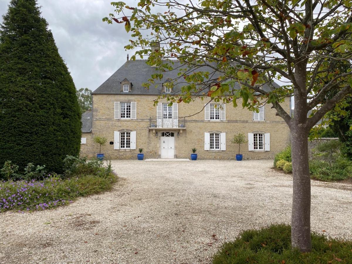 La Cour D'Audouville Audouville-la-Hubert Exterior foto